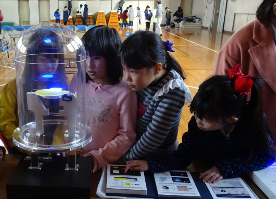 名古屋市内の小学生を対象に「LED体験学習会」を実施