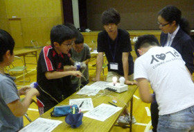 名古屋市内の小学生を対象に「LED教室」を実施