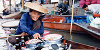「水上の商い」1999/12 TGタイ訪問時、現海外企画部長・川原さんの 案内で水上マーケットを見物