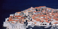 城壁のある町、クロアチア