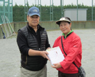 女子の部優勝　榎本 悦子さん