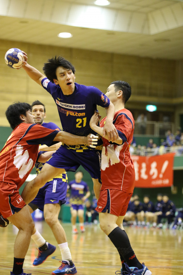 キャプテンインタビュー(小塩選手)