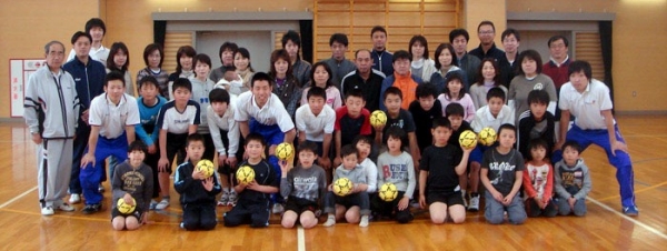 一宮ハンドボールスクール開校にトップ選手として協力･指導