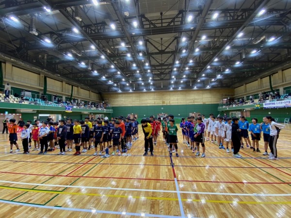 第10回 豊田合成杯争奪小学生ハンドボール大会を開催