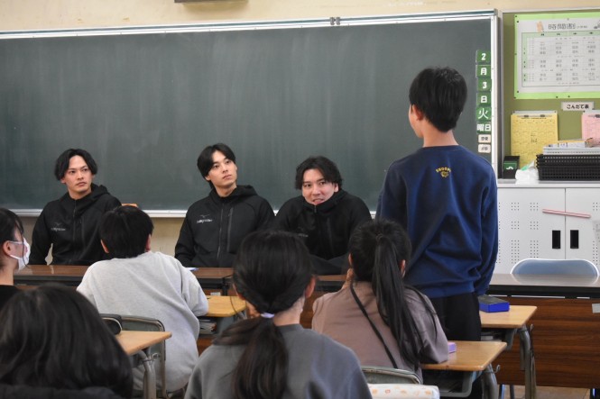稲沢市立高御堂小学校で「夢授業」を実施