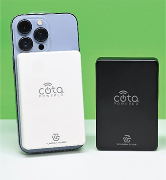 今回受賞した「スマホ用ワイヤレス給電レシーバー」（Cota Forever Magnetic Charger）