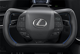 LEXUS RZに採用された新型ハンドル