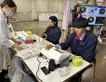 従業員への健康測定と健康アドバイスの提供