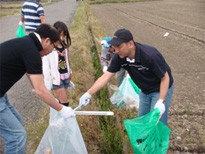 春の全社一斉 地域清掃活動の実施