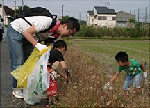 本社/春日工場周辺地域での活動風景(5/25実施)