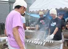 東北特産物のチャリティー販売を実施