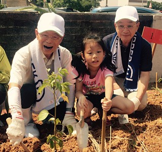 台裕ゴムで植樹会を実施