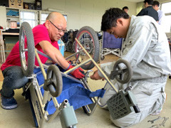 「車イス修理指導会」を実施